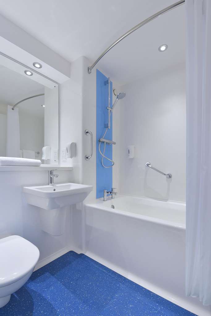 Travelodge Droitwich Room photo
